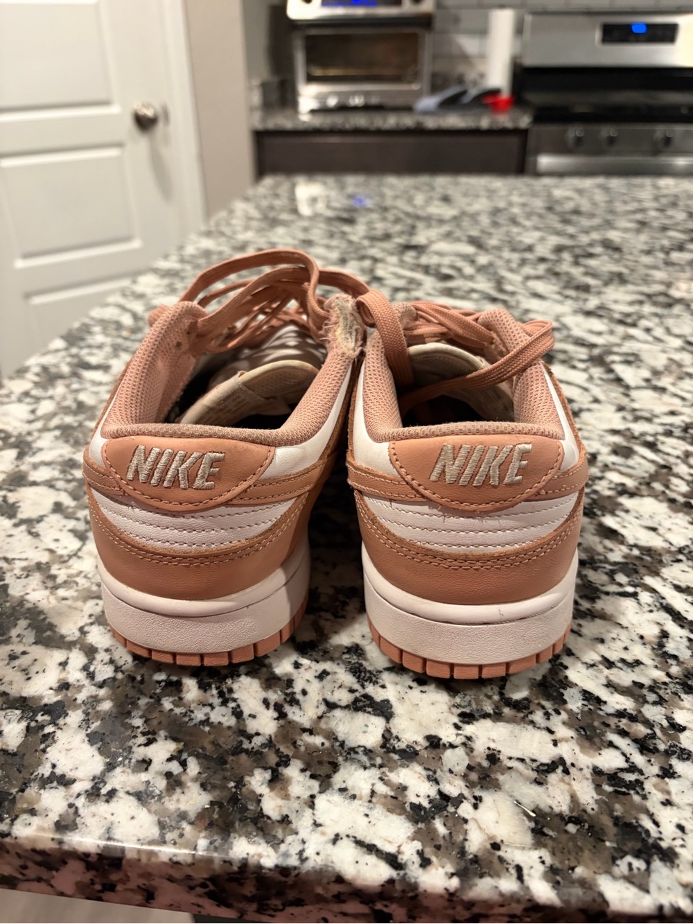 Nike Dunk Low - Picture 3 of 7